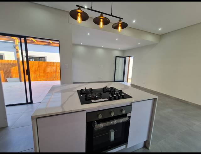 3 BEDROOM HOUSE FOR SALE IN PALM LAKES ESTATE